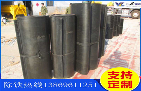 皮帶機除鐵器，廣東皮帶機除鐵器運行原理怎么調節_廣東皮帶機除鐵器運行原理跑偏原因及如何調_刮板價格 