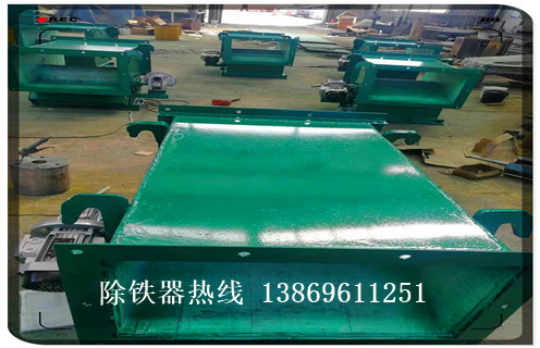 管道除鐵器，內蒙古格柵式管道除鐵器_內部構造結構圖_內蒙古格柵式管道除鐵器工作原理_安裝示意圖