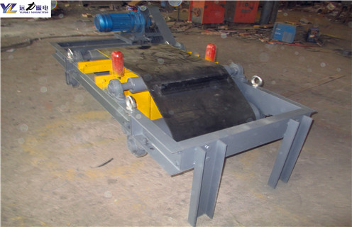 皮帶式除鐵器，福建皮帶式除鐵器工作原理調整方法_福建皮帶式除鐵器工作原理跑偏原因及如何調_刮板價格