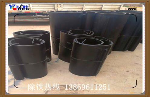 皮帶除鐵器，廣東輸煤皮帶除鐵器結構原理_廣東輸煤皮帶除鐵器結構原理怎么調整皮帶原因及如何調_刮板價格